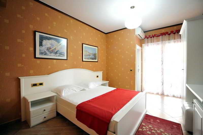 Hotel Albion Dıraç Dış mekan fotoğraf